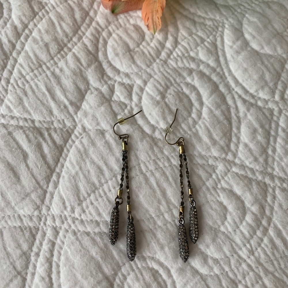 Lia Sophia Dangling Earrings NWOT